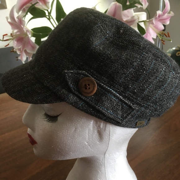 Cute Po' Boy Cap for Fall - Picture 1 of 3